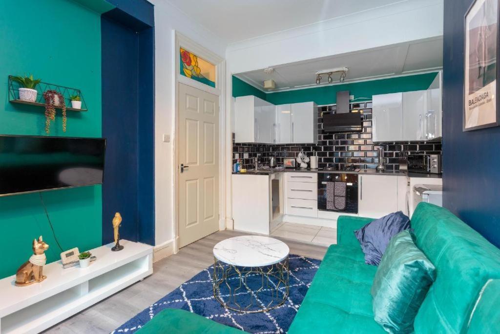 Beautiful Boutique Edinburgh Abode - Sleeps 4 Leilighet Eksteriør bilde